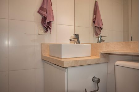 Apartamento à venda com 184m², 3 quartos e 3 vagasBanheiro da Suíte 2