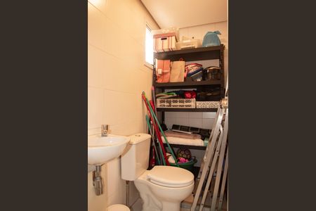 Apartamento à venda com 184m², 3 quartos e 3 vagasBanheiro de Serviço