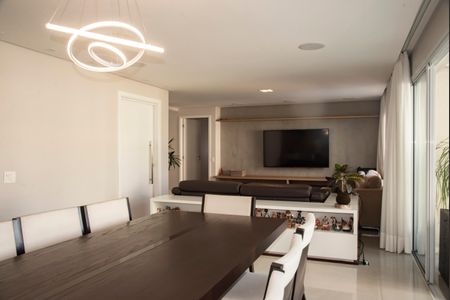 Sala de apartamento para alugar com 3 quartos, 184m² em Indianópolis, São Paulo