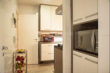 Apartamento à venda com 184m², 3 quartos e 3 vagasCozinha