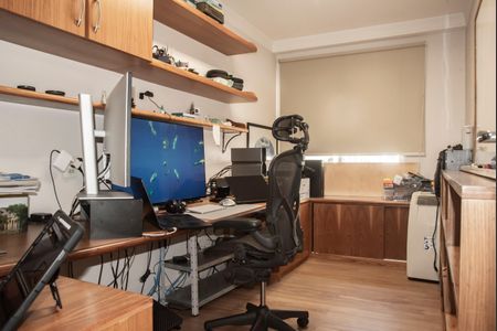 Apartamento à venda com 184m², 3 quartos e 3 vagasEscritório