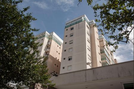 Apartamento à venda com 184m², 3 quartos e 3 vagas Apartamento à venda com 184m², 3 quartos e 3 vagasFachada