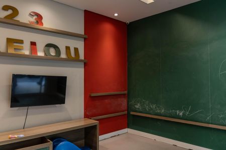 Apartamento à venda com 74m², 2 quartos e 2 vagas Apartamento à venda com 74m², 2 quartos e 2 vagasBrinquedoteca