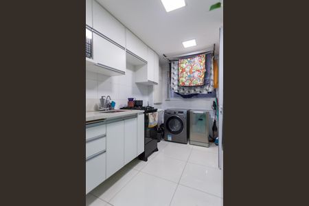 Apartamento à venda com 74m², 2 quartos e 2 vagas Apartamento à venda com 74m², 2 quartos e 2 vagasCozinha