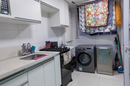 Apartamento à venda com 74m², 2 quartos e 2 vagas Apartamento à venda com 74m², 2 quartos e 2 vagasCozinha
