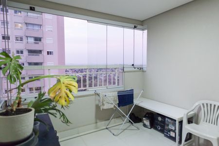 Apartamento à venda com 74m², 2 quartos e 2 vagas Apartamento à venda com 74m², 2 quartos e 2 vagasSacada