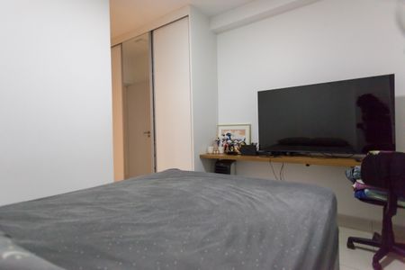 Apartamento à venda com 74m², 2 quartos e 2 vagas Apartamento à venda com 74m², 2 quartos e 2 vagasSuíte