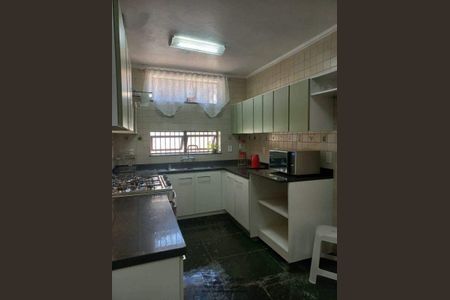 Casa à venda com 278m², 5 quartos e 4 vagas