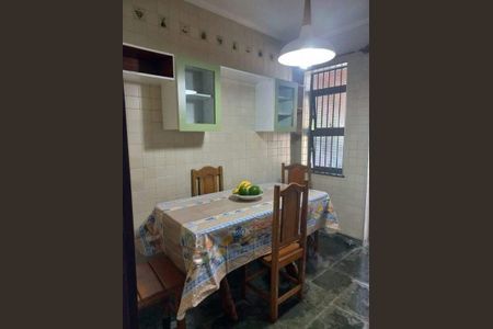 Casa à venda com 278m², 5 quartos e 4 vagas