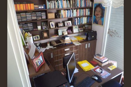 Casa de condomínio à venda com 239m², 4 quartos e 4 vagas