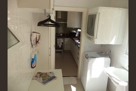 Casa de condomínio à venda com 239m², 4 quartos e 4 vagas