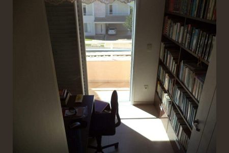 Casa de condomínio à venda com 239m², 4 quartos e 4 vagas