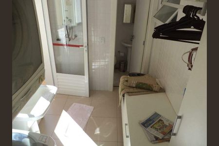 Casa de condomínio à venda com 239m², 4 quartos e 4 vagas