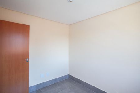 Quarto 1 de apartamento para alugar com 3 quartos, 160m² em Planalto, Belo Horizonte