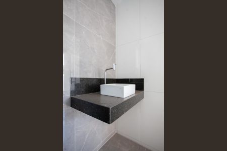 Lavabo de apartamento para alugar com 3 quartos, 160m² em Planalto, Belo Horizonte