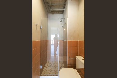 Apartamento à venda com 69m², 2 quartos e 1 vaga Apartamento à venda com 69m², 2 quartos e 1 vagaBanheiro