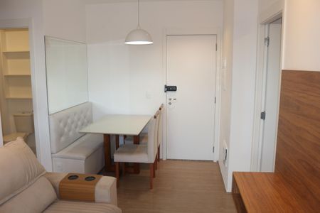 Sala de apartamento à venda com 2 quartos, 56m² em Cerâmica, São Caetano do Sul
