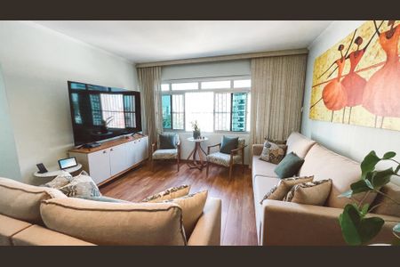 Apartamento à venda com 124m², 3 quartos e 2 vagas Apartamento à venda com 124m², 3 quartos e 2 vagasSala