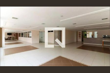 Apartamento à venda com 124m², 3 quartos e 2 vagas Apartamento à venda com 124m², 3 quartos e 2 vagasÁrea comum - Salão de festas