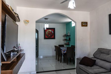 Sala de casa para alugar com 3 quartos, 236m² em Diamante, Belo Horizonte