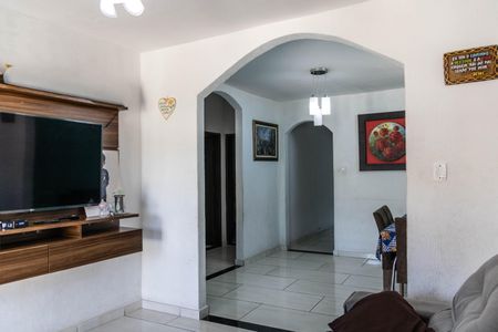 Sala de casa para alugar com 3 quartos, 236m² em Diamante, Belo Horizonte