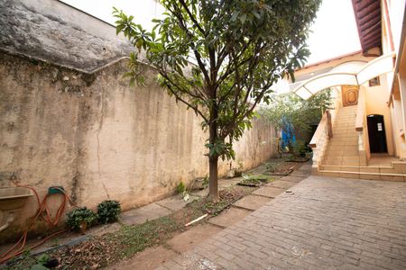 Casa à venda com 402m², 3 quartos e 5 vagas Casa à venda com 402m², 3 quartos e 5 vagasÁrea externa