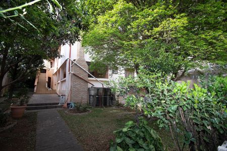 Casa à venda com 402m², 3 quartos e 5 vagas Casa à venda com 402m², 3 quartos e 5 vagasÁrea externa