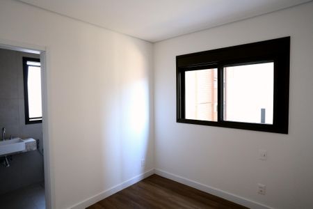Apartamento à venda com 70m², 2 quartos e 2 vagasSuíte 2