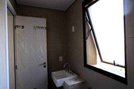 Apartamento à venda com 70m², 2 quartos e 2 vagasBanheiro da Suíte 2