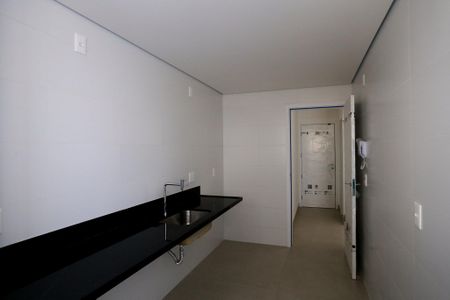 Apartamento à venda com 70m², 2 quartos e 2 vagasCozinha e Área de Serviço