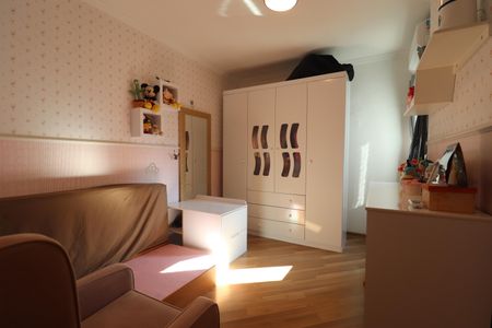 Apartamento à venda com 180m², 3 quartos e 2 vagasQuarto 