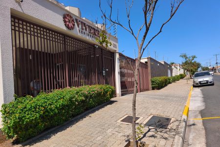 Apartamento para alugar com 56m², 2 quartos e 1 vaga Apartamento para alugar com 56m², 2 quartos e 1 vagaFachada