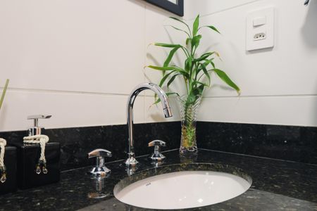 Apartamento à venda com 58m², 2 quartos e 2 vagas Apartamento à venda com 58m², 2 quartos e 2 vagasBanheiro