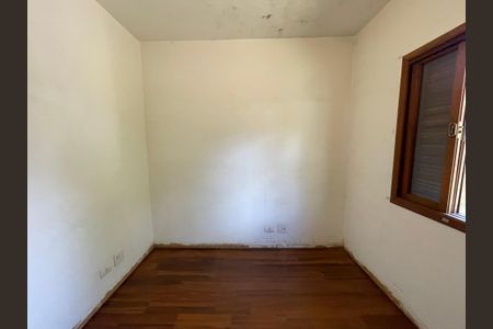 Casa à venda com 700m², 6 quartos e 4 vagas Casa à venda com 700m², 6 quartos e 4 vagasCloset da suíte 1