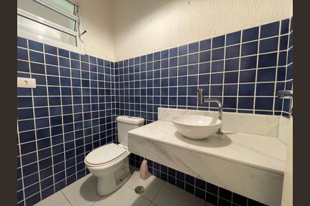Casa à venda com 700m², 6 quartos e 4 vagas Casa à venda com 700m², 6 quartos e 4 vagasLavabo