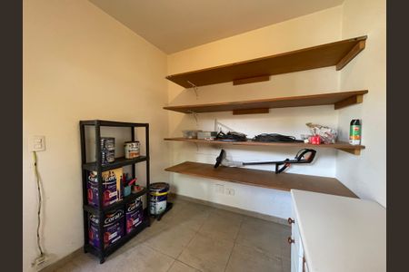 Casa à venda com 700m², 6 quartos e 4 vagas Casa à venda com 700m², 6 quartos e 4 vagasSuíte 4