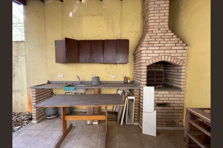 Casa à venda com 700m², 6 quartos e 4 vagas Casa à venda com 700m², 6 quartos e 4 vagasChurrasqueira