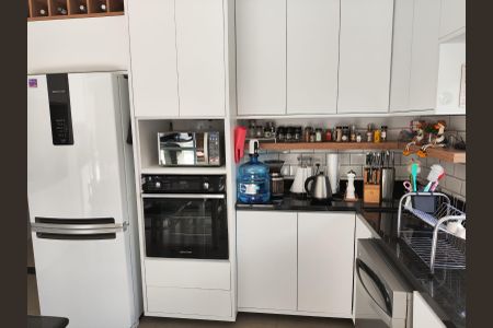 Casa à venda com 141m², 3 quartos e 2 vagas Casa à venda com 141m², 3 quartos e 2 vagasCozinha