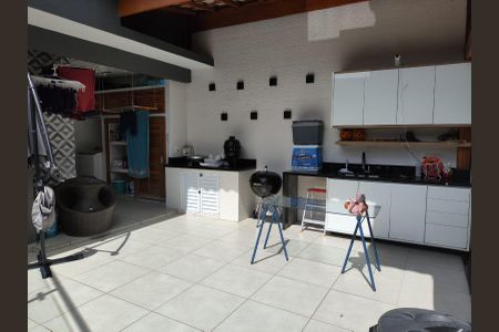 Casa à venda com 141m², 3 quartos e 2 vagas Casa à venda com 141m², 3 quartos e 2 vagasÁrea Externa