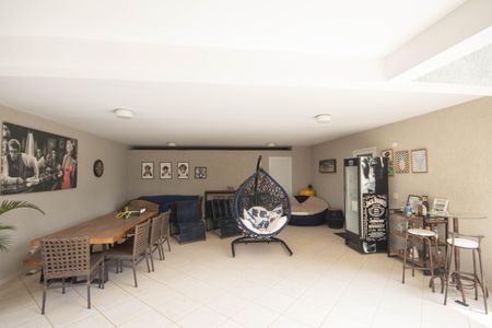 Casa à venda com 540m², 4 quartos e 5 vagas Casa à venda com 540m², 4 quartos e 5 vagasÁrea Externa