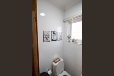 Casa à venda com 540m², 4 quartos e 5 vagas Casa à venda com 540m², 4 quartos e 5 vagasBanheiro de Serviço