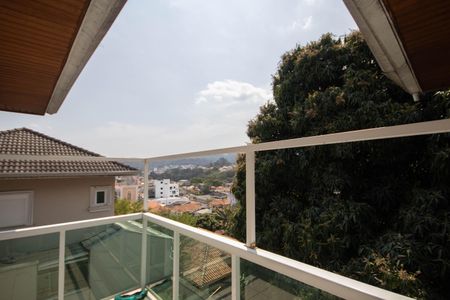 Casa à venda com 540m², 4 quartos e 5 vagas Casa à venda com 540m², 4 quartos e 5 vagasVaranda da Suíte 1