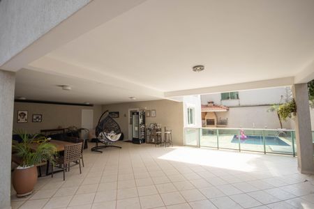 Casa à venda com 540m², 4 quartos e 5 vagas Casa à venda com 540m², 4 quartos e 5 vagasÁrea Externa
