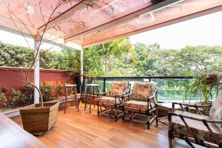 Casa à venda com 637m², 3 quartos e 5 vagas