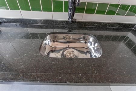 Apartamento para alugar com 70m², 2 quartos e 1 vaga Apartamento para alugar com 70m², 2 quartos e 1 vagaCozinha e Área de Serviço