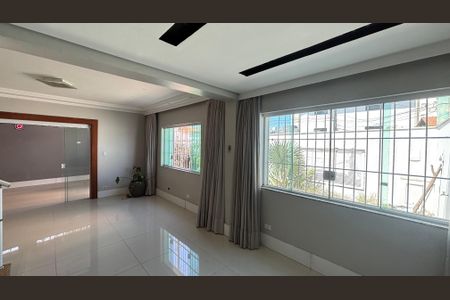 Sala de casa à venda com 4 quartos, 300m² em Vila Guiomar, Santo André