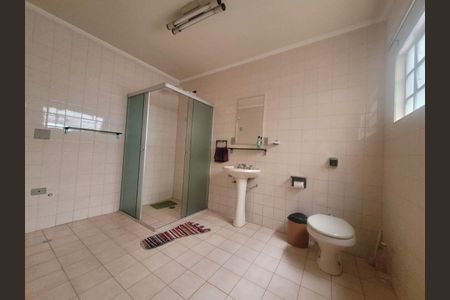 Casa à venda com 240m², 3 quartos e 2 vagas