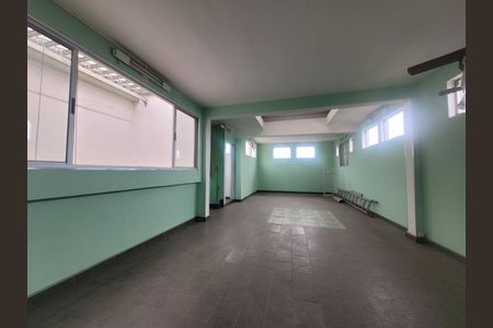 Casa à venda com 240m², 3 quartos e 2 vagas