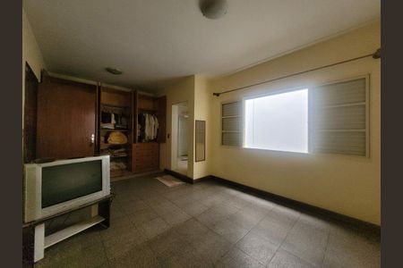 Casa à venda com 3 quartos, 240m² em Vila Marari, São Paulo