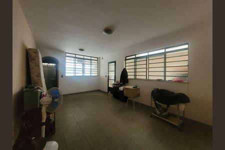 Casa à venda com 240m², 3 quartos e 2 vagas